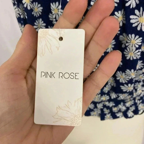 Pink rose‎ crop top - Picture 3 of 4